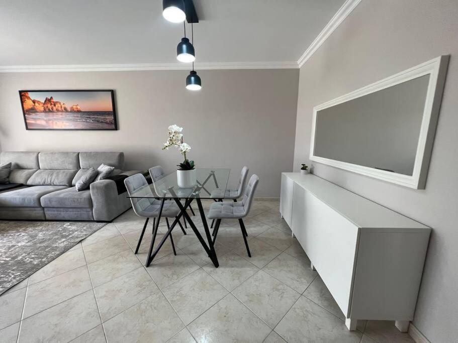 Luxury Modern Beach Apartment Quarteira Esterno foto